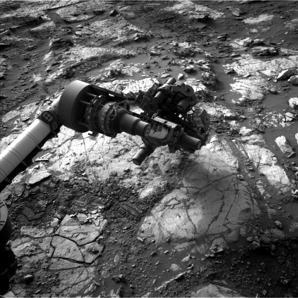 Nasa's Mars rover Curiosity acquired this image using its Left Navigation Camera on Sol 2666, at drive 0, site number 79