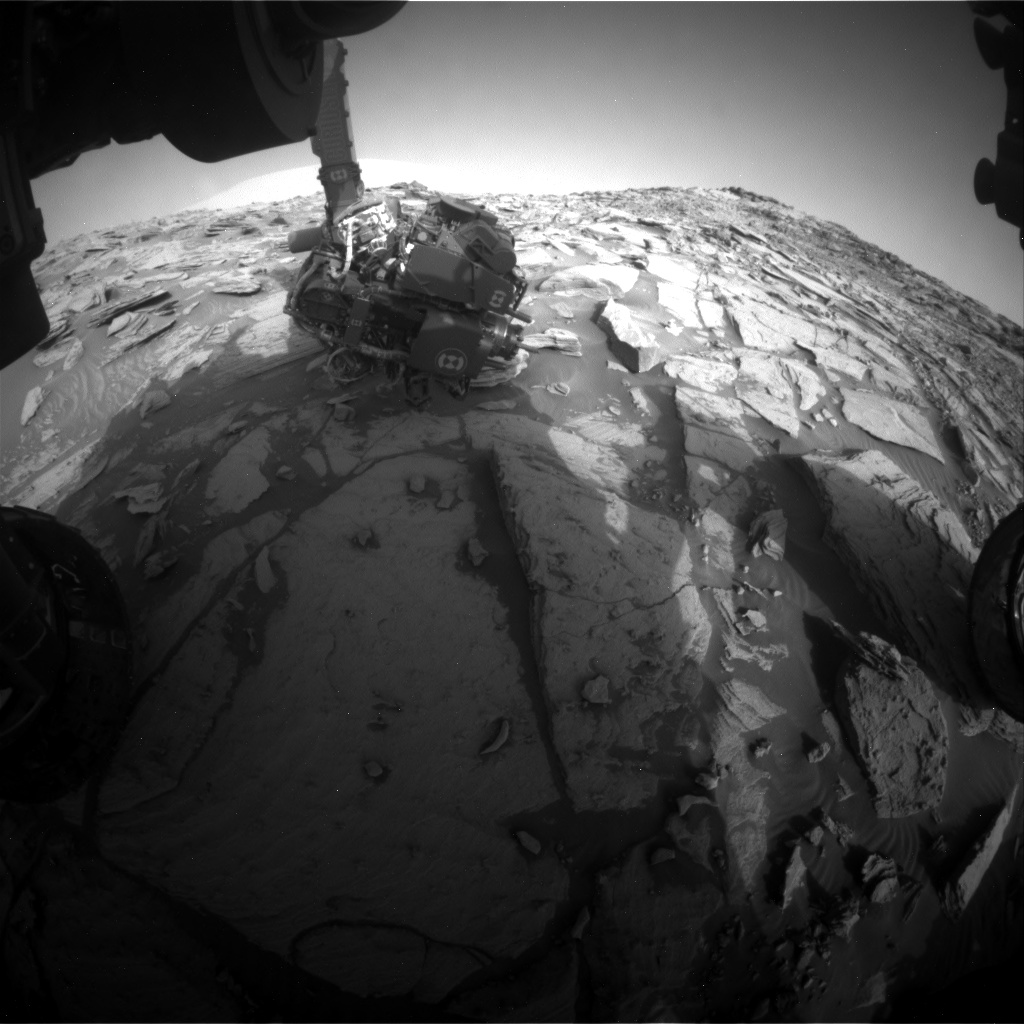 Nasa's Mars rover Curiosity acquired this image using its Front Hazard Avoidance Camera (Front Hazcam) on Sol 2696, at drive 360, site number 79