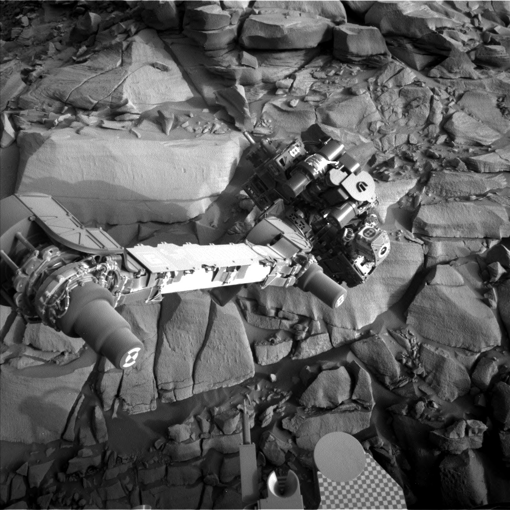 Nasa's Mars rover Curiosity acquired this image using its Left Navigation Camera on Sol 2699, at drive 474, site number 79