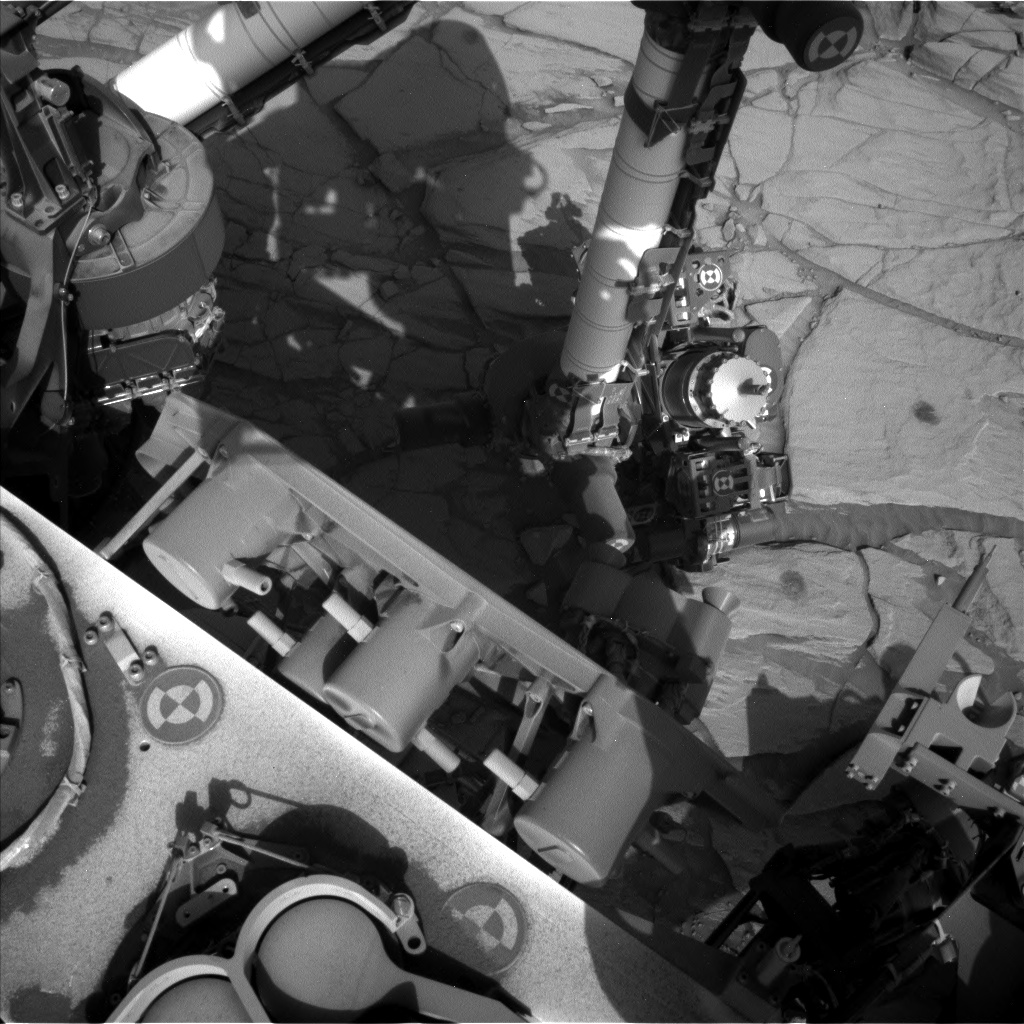 Nasa's Mars rover Curiosity acquired this image using its Left Navigation Camera on Sol 2706, at drive 654, site number 79