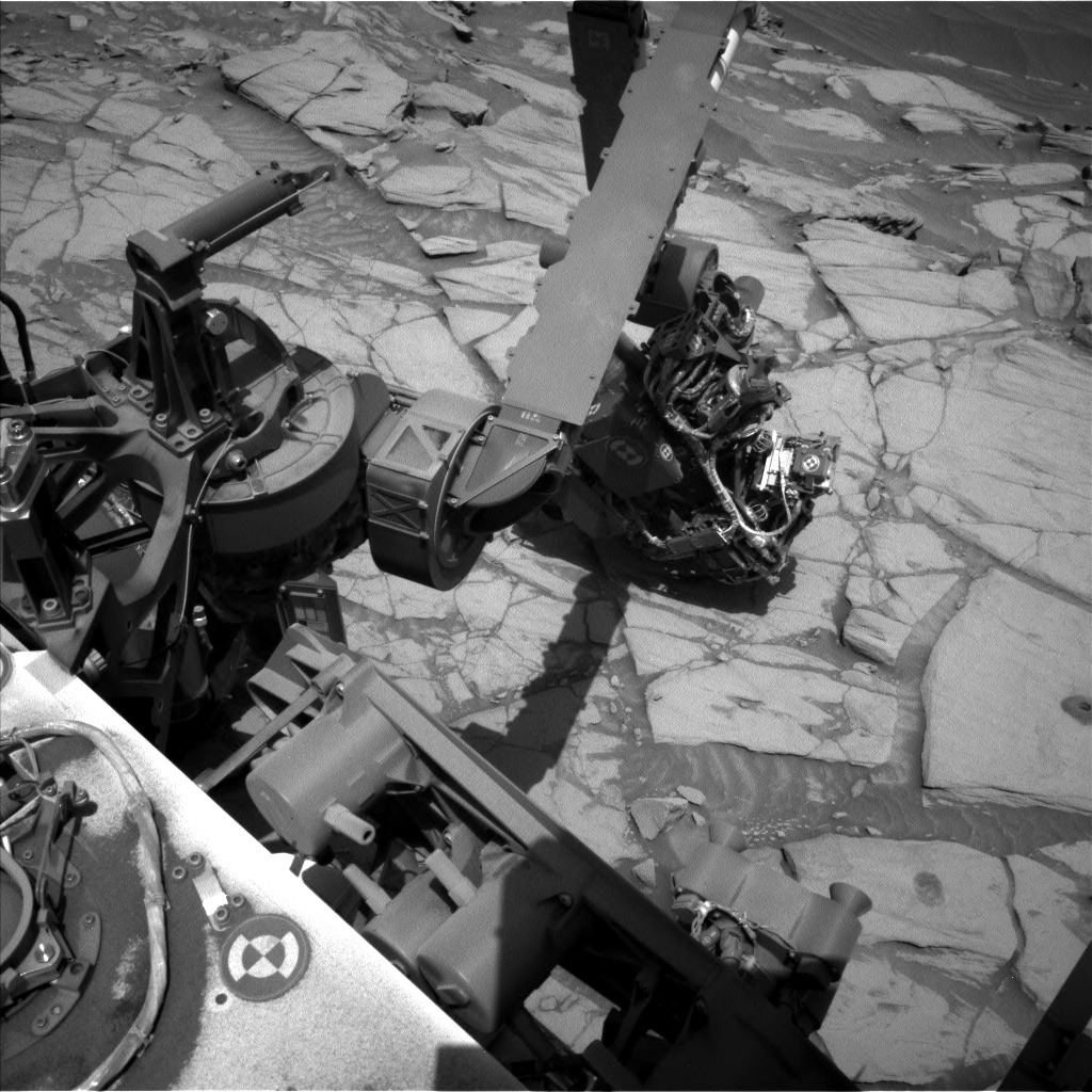 Nasa's Mars rover Curiosity acquired this image using its Left Navigation Camera on Sol 2725, at drive 654, site number 79