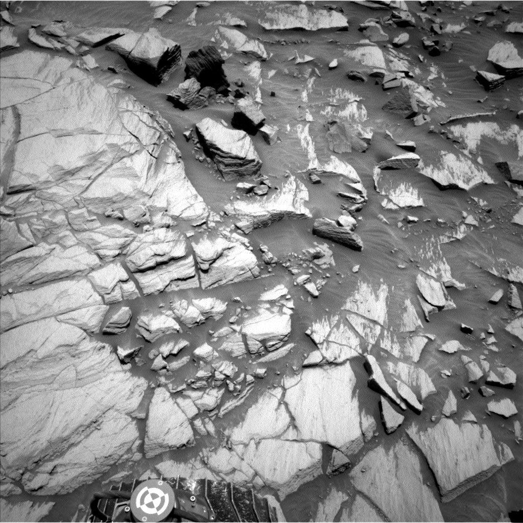 Nasa's Mars rover Curiosity acquired this image using its Left Navigation Camera on Sol 2730, at drive 720, site number 79