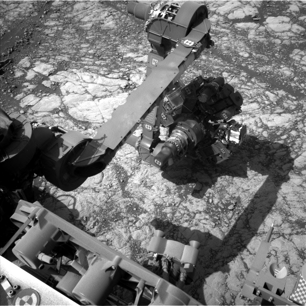 Nasa's Mars rover Curiosity acquired this image using its Left Navigation Camera on Sol 2747, at drive 1956, site number 79
