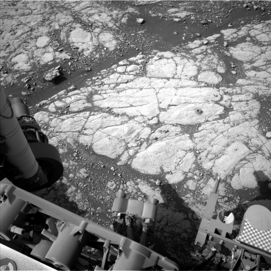 Nasa's Mars rover Curiosity acquired this image using its Left Navigation Camera on Sol 2754, at drive 2008, site number 79