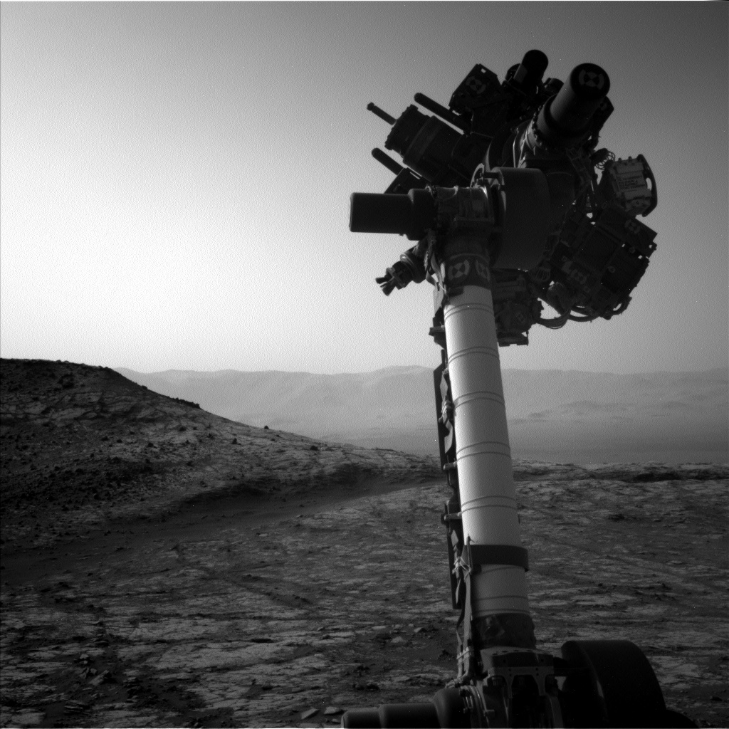 Nasa's Mars rover Curiosity acquired this image using its Left Navigation Camera on Sol 2773, at drive 2008, site number 79