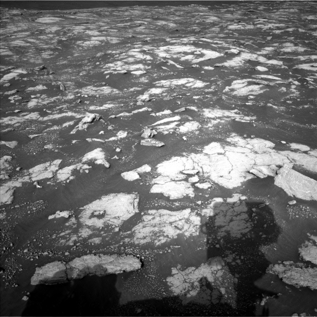 Nasa's Mars rover Curiosity acquired this image using its Left Navigation Camera on Sol 2781, at drive 2606, site number 79