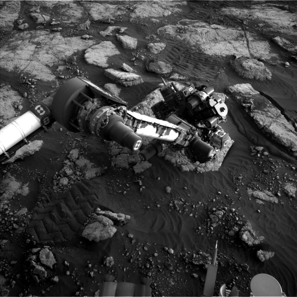 Nasa's Mars rover Curiosity acquired this image using its Left Navigation Camera on Sol 2792, at drive 1398, site number 80