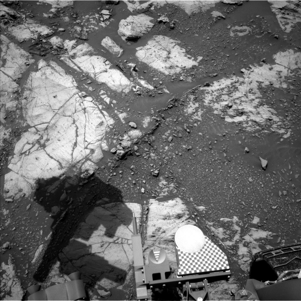 This image was taken by Left Navigation Camera onboard NASA's Mars rover Curiosity on Sol 2665.