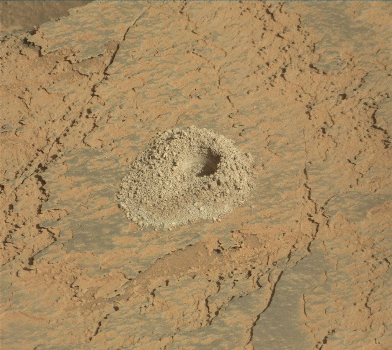 This image was taken by Mast Camera (Mastcam) onboard NASA's Mars rover Curiosity on Sol 4107. 