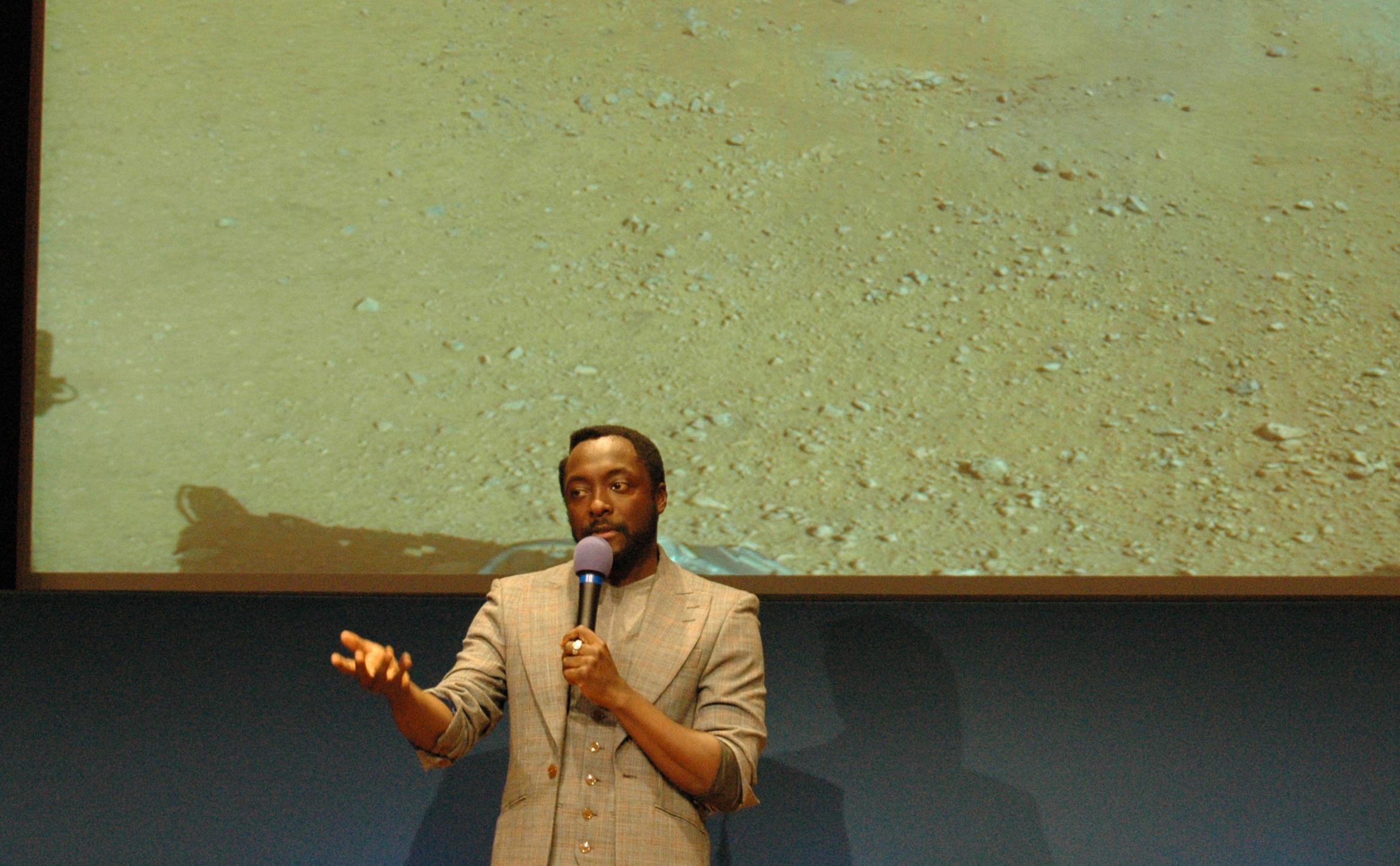 NASA's Curiosity Rover Sends Will.I.Am Song From The Surface of Mars