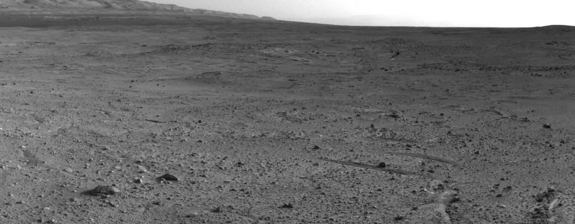 Curiosity's View from 'Panorama Point' to 'Waypoint 1' and Outcrop 'Darwin'
